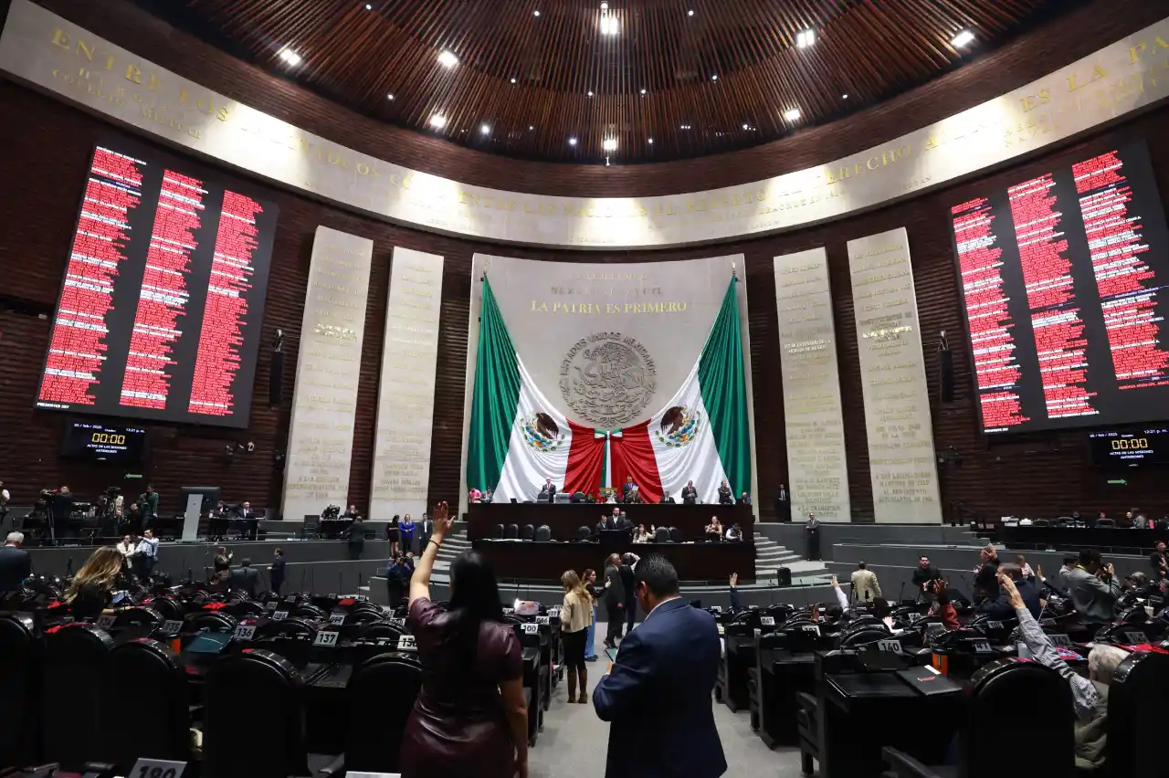 El Congreso entra en debate crítico sobre el futuro económico: Diputados afrontan la tarea de definir el rumbo del país con la presentación de los presupuestos 2026.