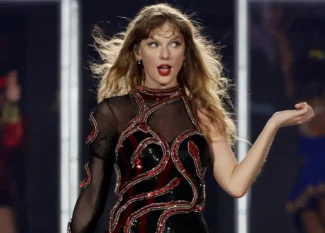 Taylor Swift Regresa con Fuerza al Ícono Musical: Nuevo Álbum "Life of a Showgirl" Desbloquea la Energía y la Creatividad en sus Mejores Versiones