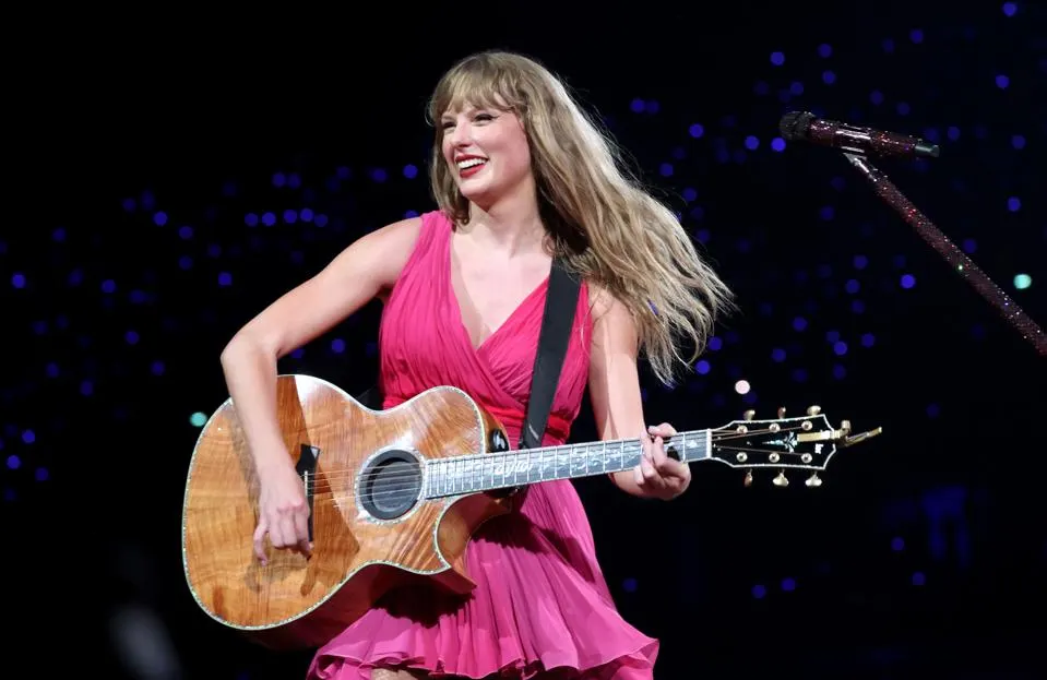 Taylor Swift Regresa a la Gran Escena: "Eras Tour" Llega a Disney+ con Documental y Película Inéditas en Diciembre