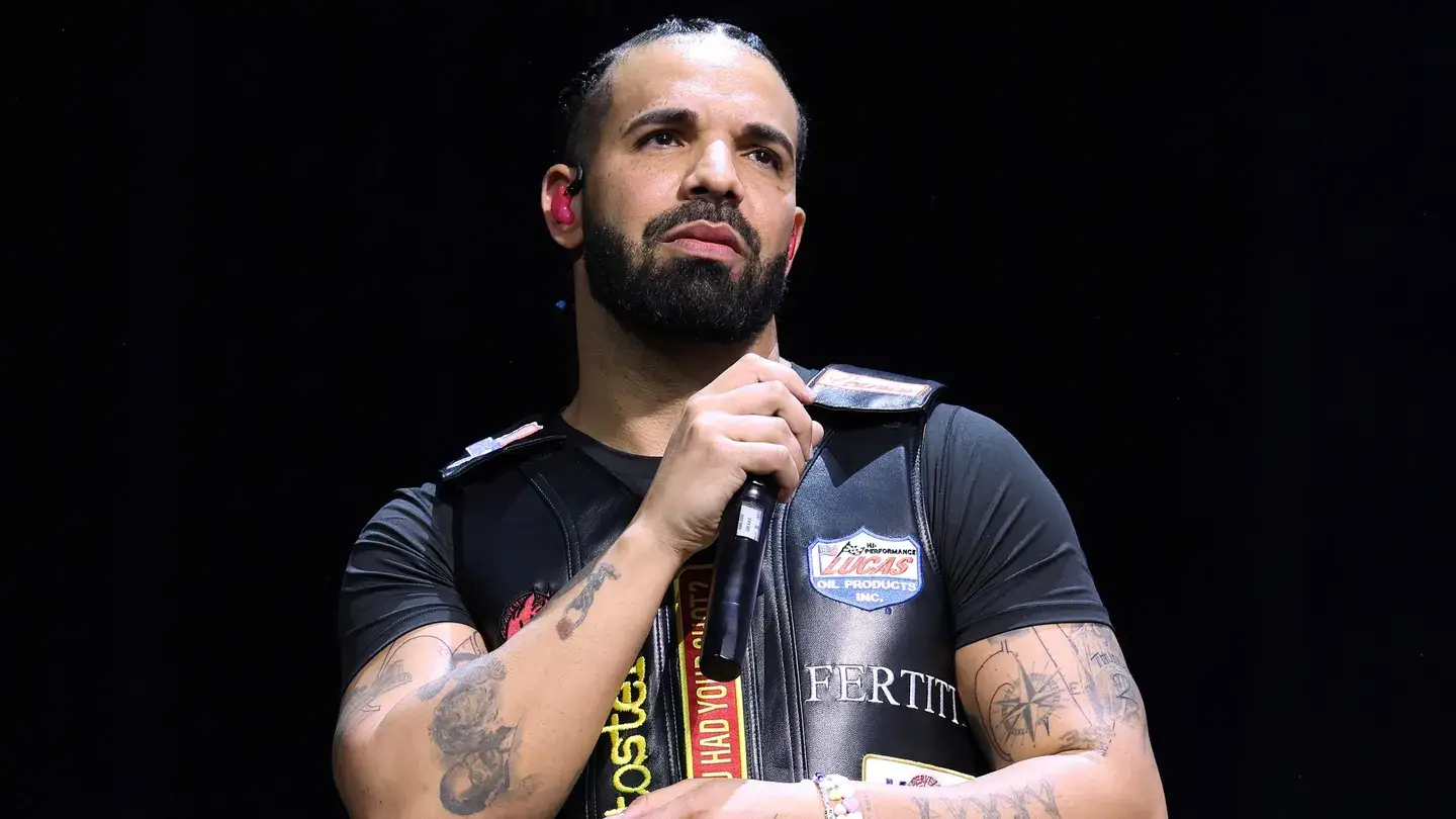"El poderoso ejecutivo de Universal Music desmonta la 'absurda' reclamación del rey del rap, Drake, en torno al hit de Kendrick Lamar 'Not Like Us'"