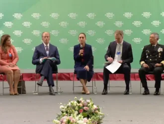 La líder mexicana presenta su estrategia para impulsar el crecimiento y la competitividad en el Foro Económico Mundial